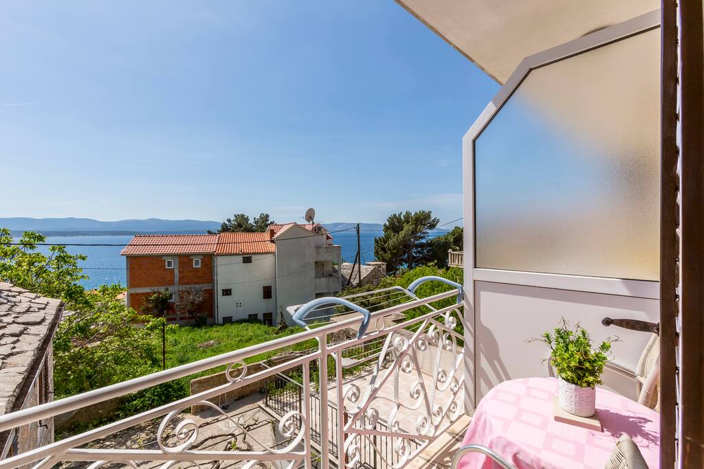 balcony sitting area