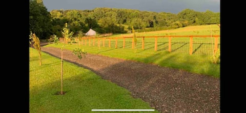 Top Airbnb: Private & secluded Bell tent, Cotswolds OX7 in Chipping Norton