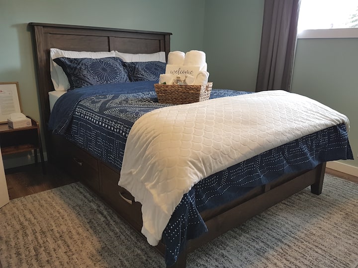 Pouce Coupe Vacation Rentals & Homes British Columbia, Canada Airbnb