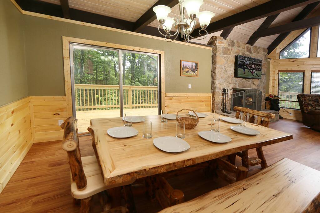 Million Dollar View-Dining Area