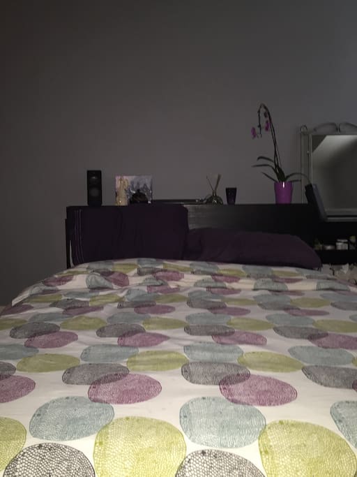 Full/Double bed