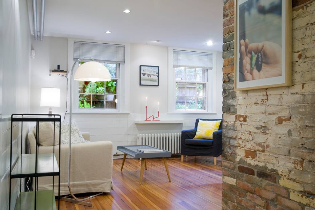 looking from kitchen toward living room