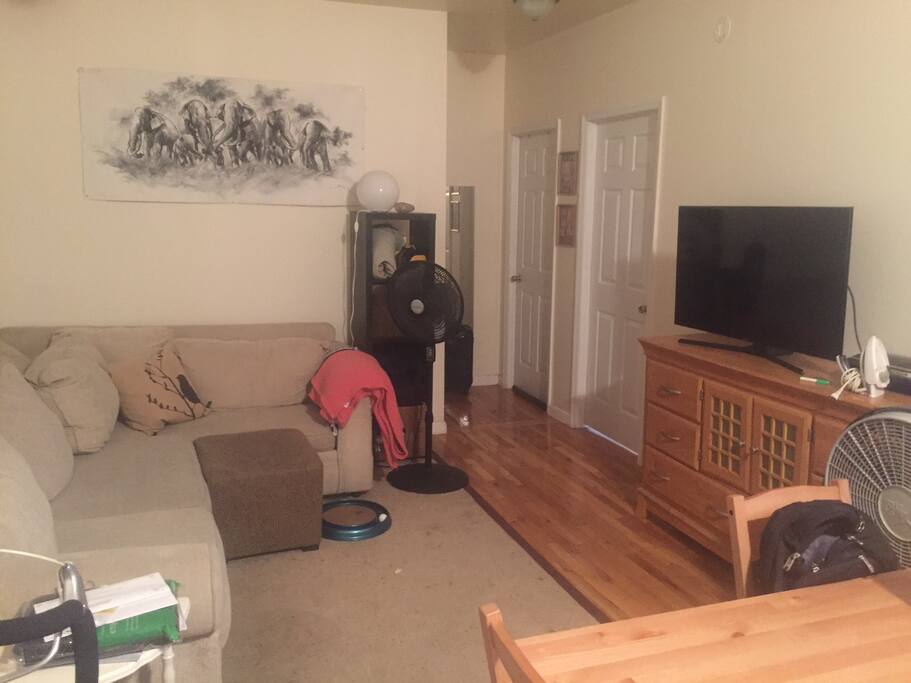 Shared lounge space with TV (Netflix, Hulu, and HBO)