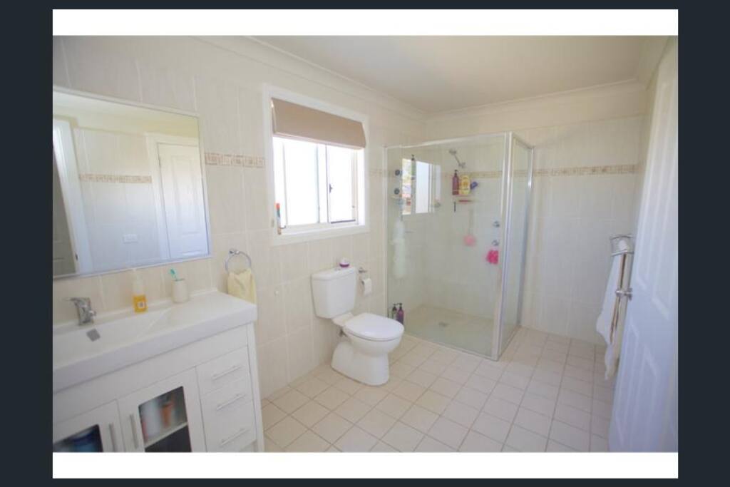 En suite off upstairs Bedroom