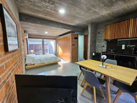 Excellent designer apartment / 02