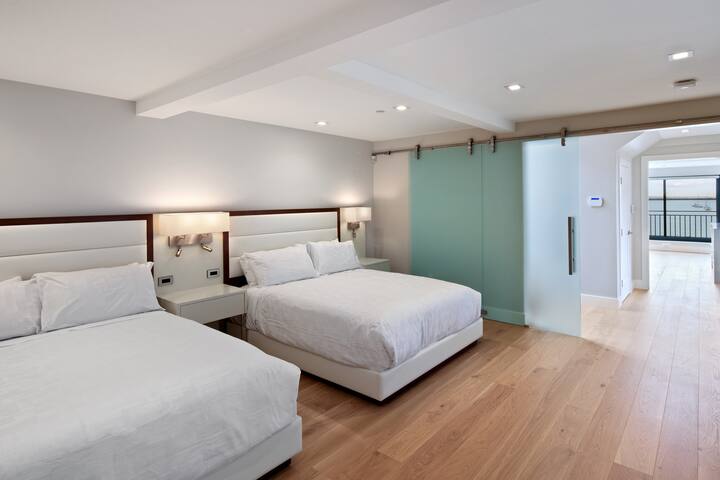 Spectacular Coastal Half Moon Bay Home gallery image 5