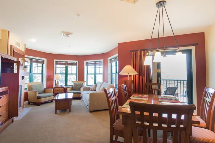 One bedroom Condo  at the Appalachian Resort