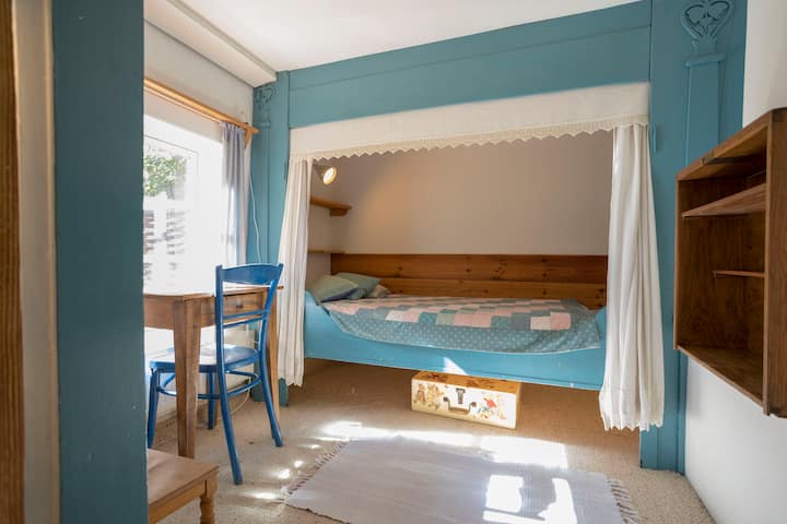 Izba s výklenkom na prízemí