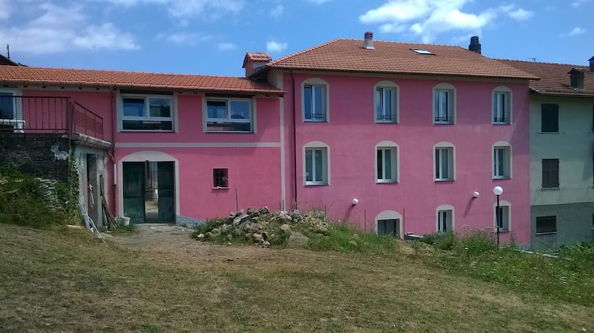 B & B Salt Crossing
