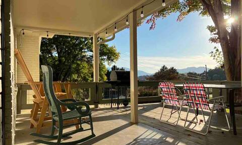 Bell Mountain Cottage