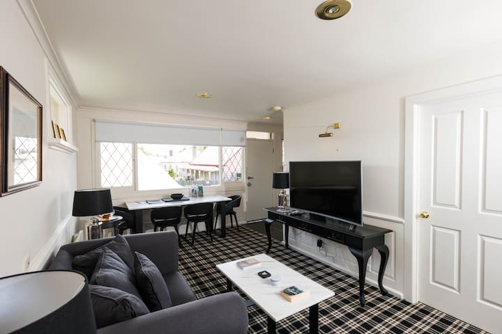 Battery Point Boutique Accommodation Upstairs Apt3