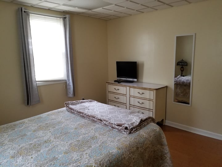 Furnished Student Apartment 1 Apartments for Rent in Central Square