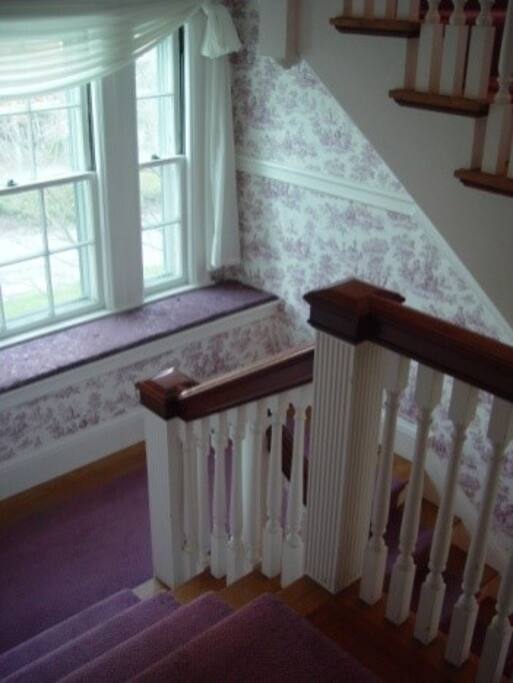 An elegant New England setting