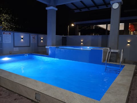 Tanoshii Homestay Melaka. 6Room PrivatePool. BbQ