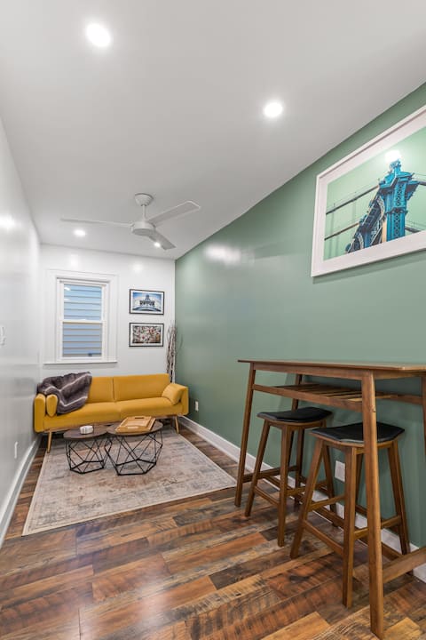 Popular Airbnb listing: A Bright Spot In Brooklyn in Brooklyn
