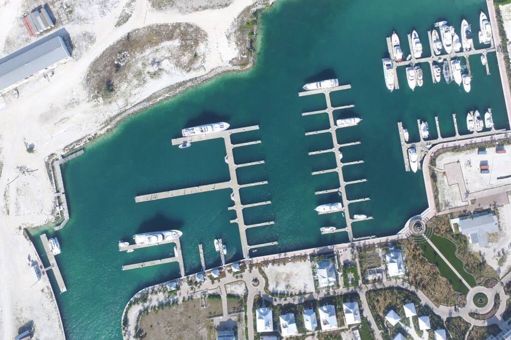 Welcome to Chub Cay Resort & Marina!