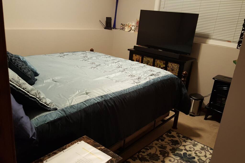 QUEEN SIZE BED