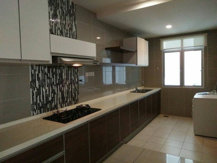Neat & Clean Kitchen