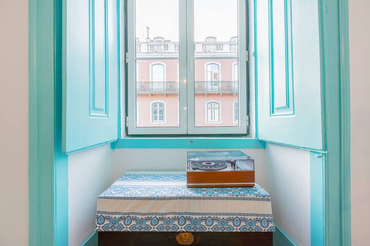 6 rooms LX Factory C&O gallery image 4