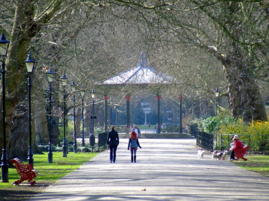 Royal Battersea Park is just a short walk!