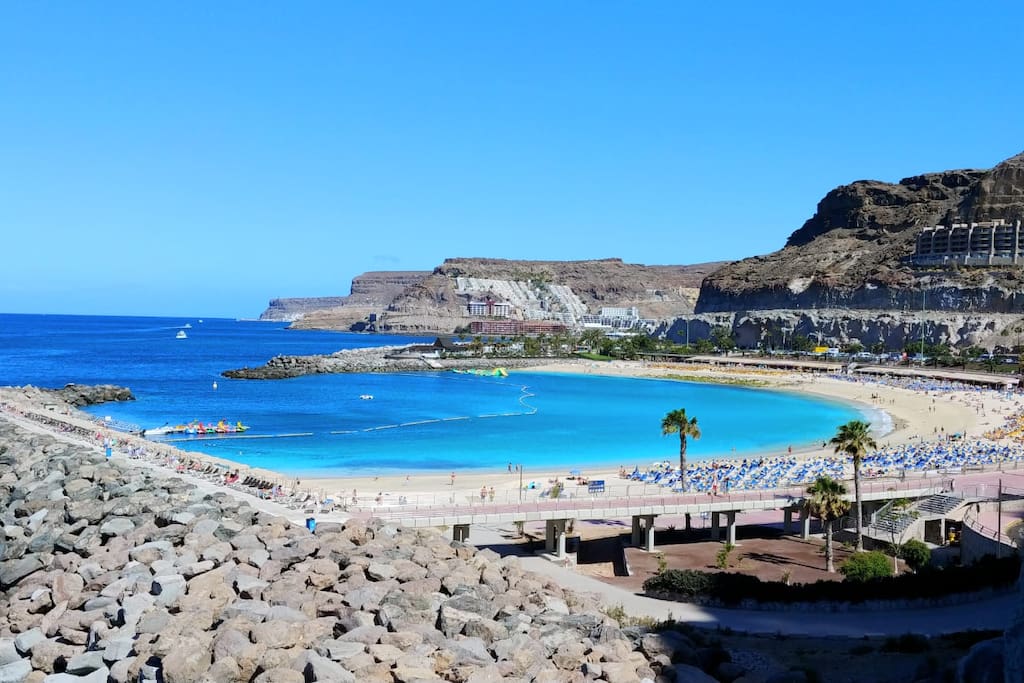 Playa de los Amadores