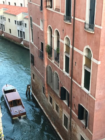 Appartement dans le Palazzo Muazzo gallery image 5