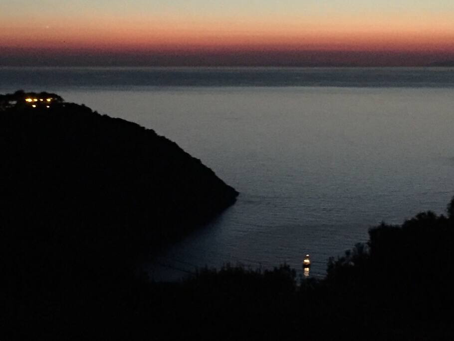 Tramonto dalla terrazza del salone