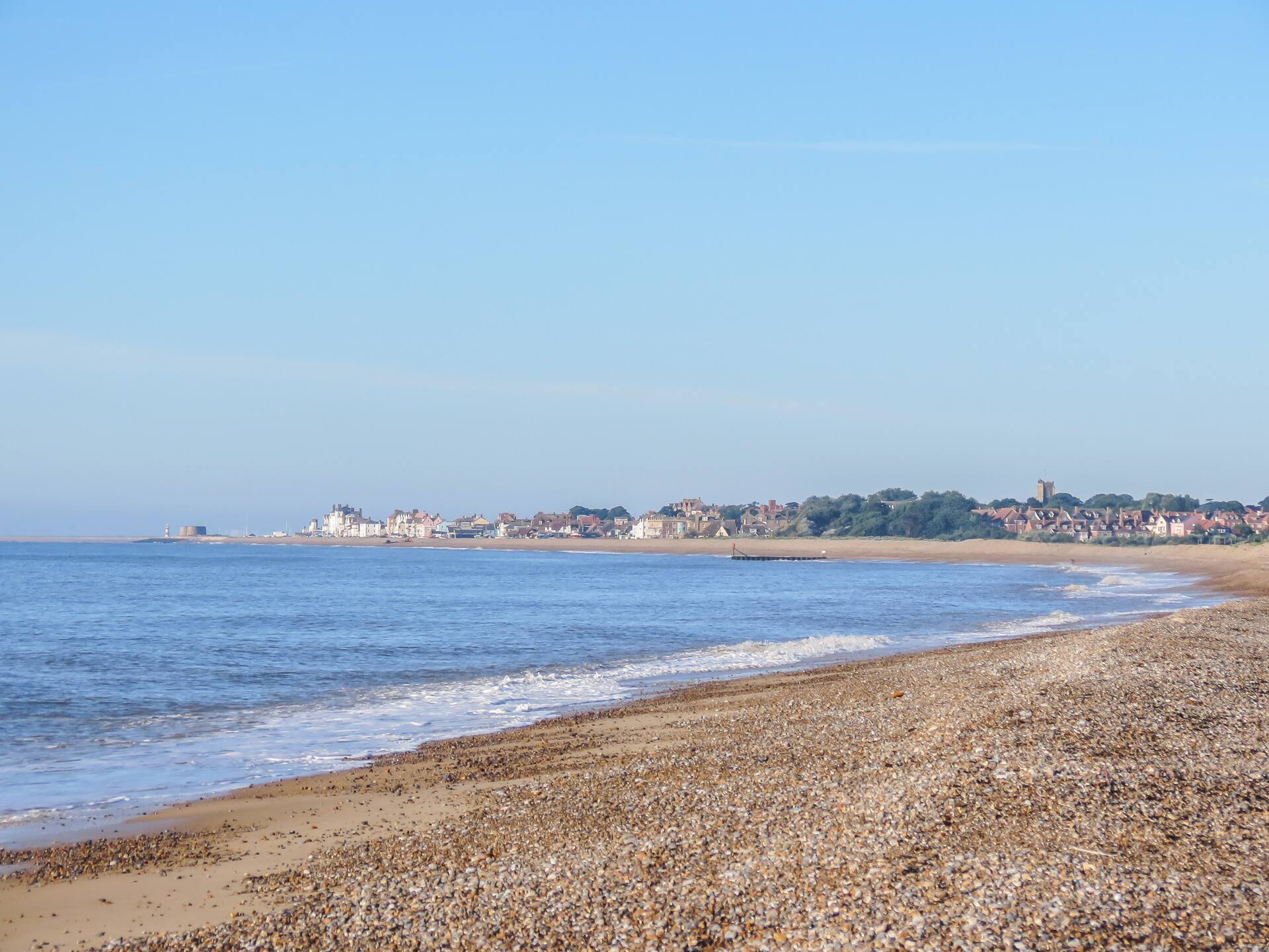 2 Ogilvie Lodge, Thorpeness, A seaside 3 bedroom apartment in Thorpeness - Close to the beach, Thorpeness Meare, Golf & Country Club - Managed by Aldeburgh Coastal Cottages