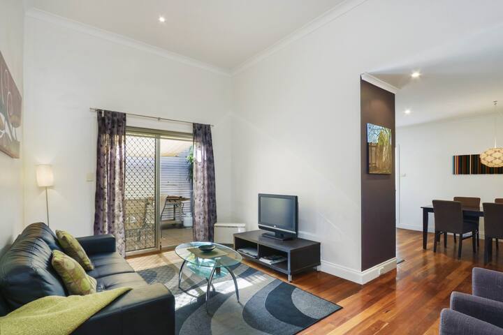 Luxury In The Outback - Broken Hill