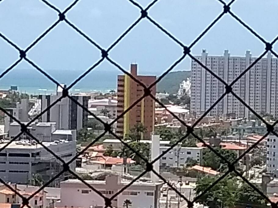 apt com tela de proteção.