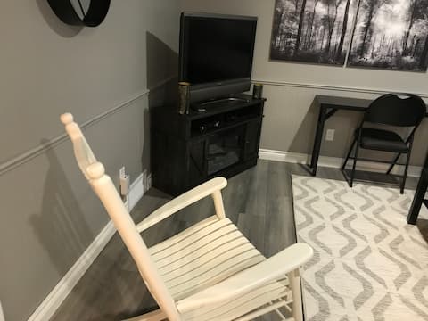 Top performing Airbnb: Barb's Place in Waterloo