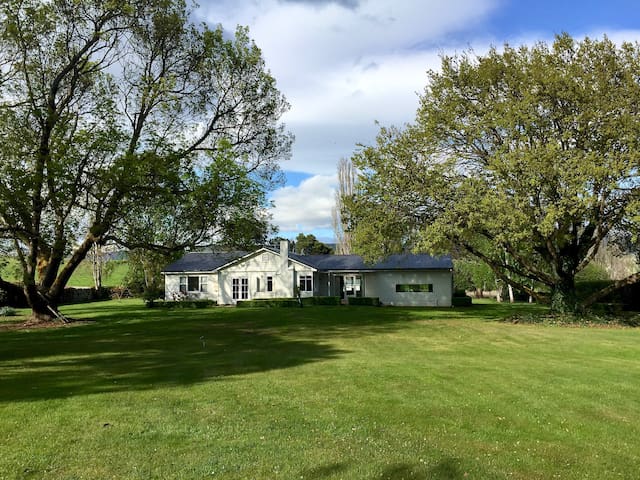 Tasmanian Country House