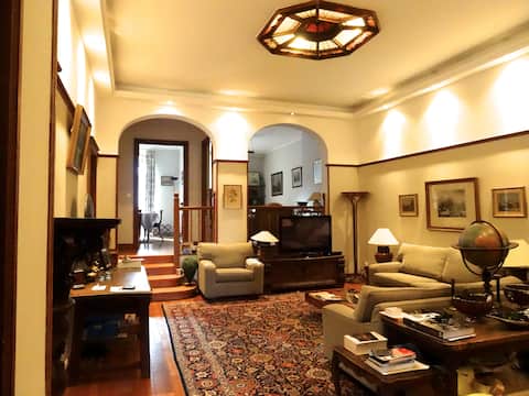 High standing apartment in mansion
