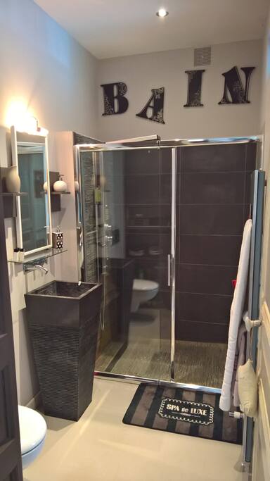 La salle de bains privée