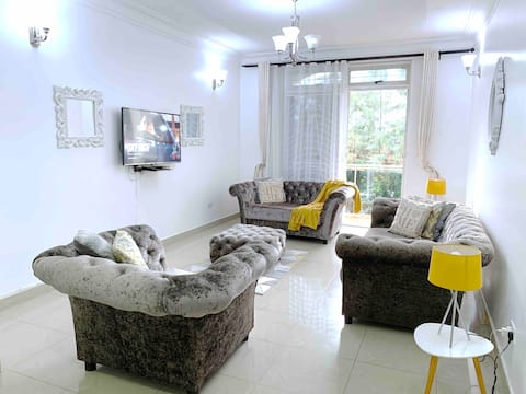 Luxury Apartment, Unlimited WiFi, Netflix & DSTV