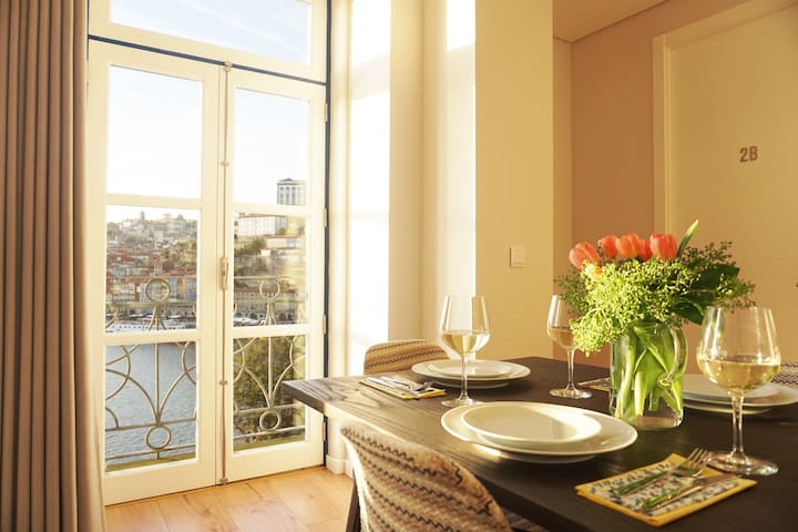 Porto View 2B: Two-Bedroom APARTMENT [River View]