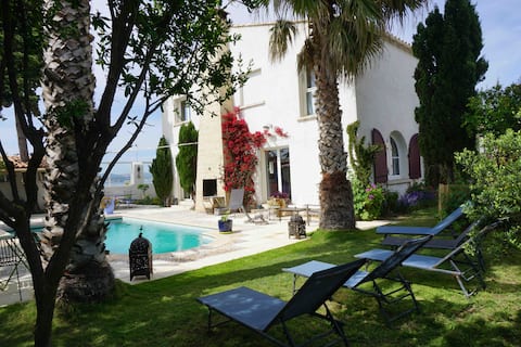 Large family villa on the beach