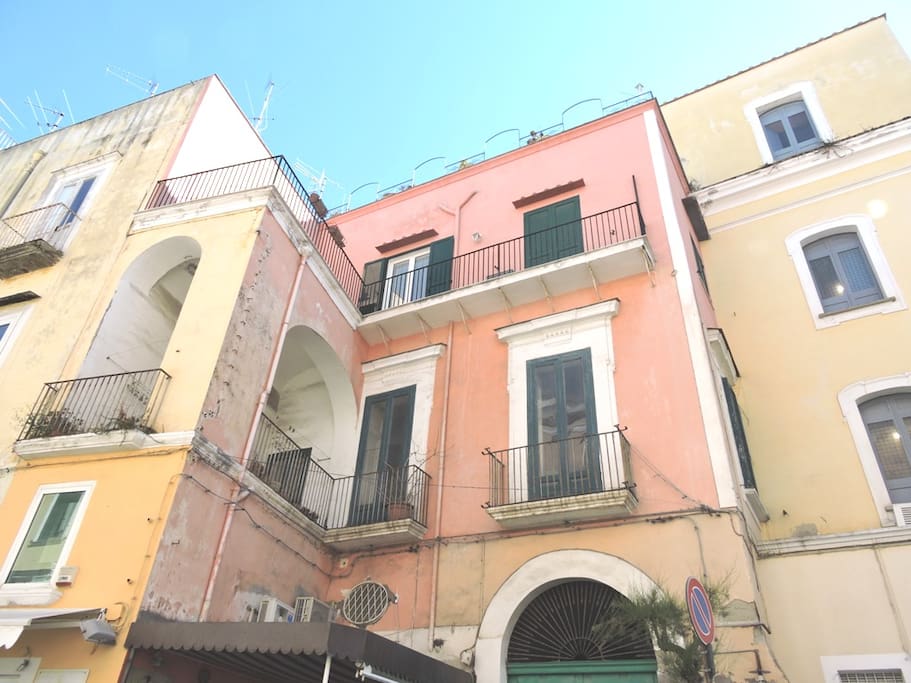 02 centro storico di Ischia Ponte