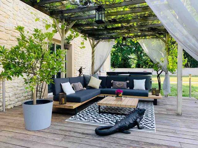 Villa 200m² A-C / Piscine Lagon/ Spa/ Bordeaux gallery image 5