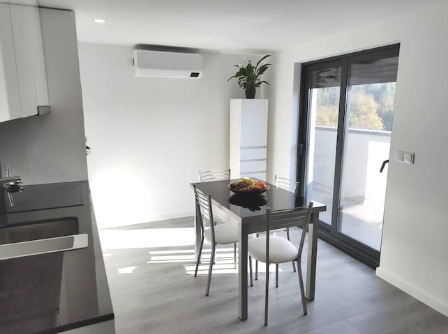 Entire home with 2 bedrooms in ponte da barca - Apartment - Vista Alegre