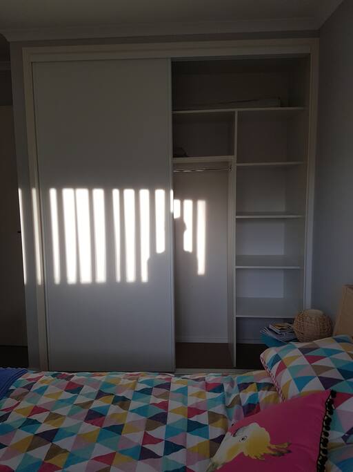 Robe/shelves