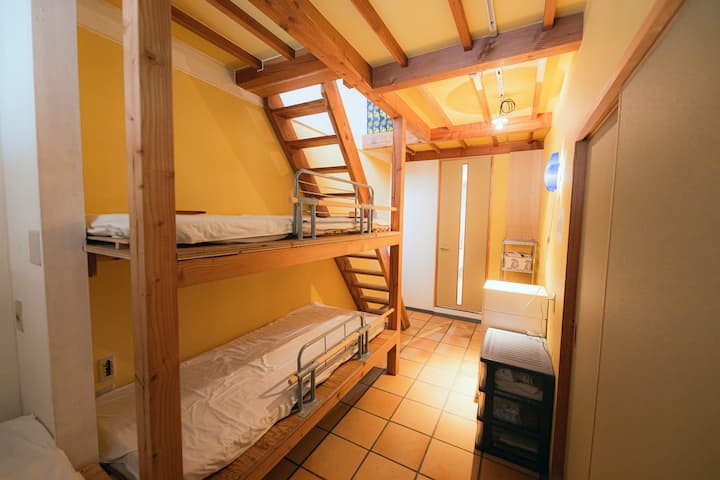 Camera da letto 2: 3 posti letto