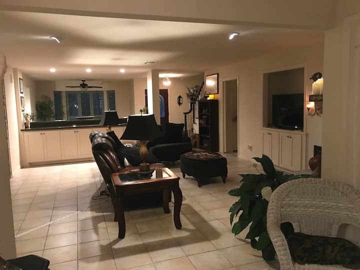 มองไปที่ถ้ำจากห้องพระอาทิตย์!