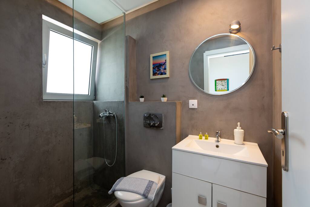 Bathroom highlight: Spacious