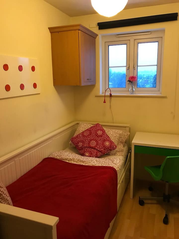 Walthamstow Holiday Rentals & Homes Walthamstow, London, United