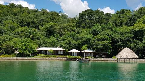 CASA WAYAK, Luxury Villa near Tikal San José peten