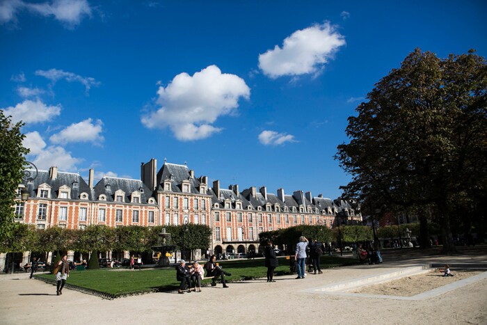 洋書 L'AMBOISIE PLACE DES VOSGES A PARIS 1cca49_2de042ebdf484749a394174