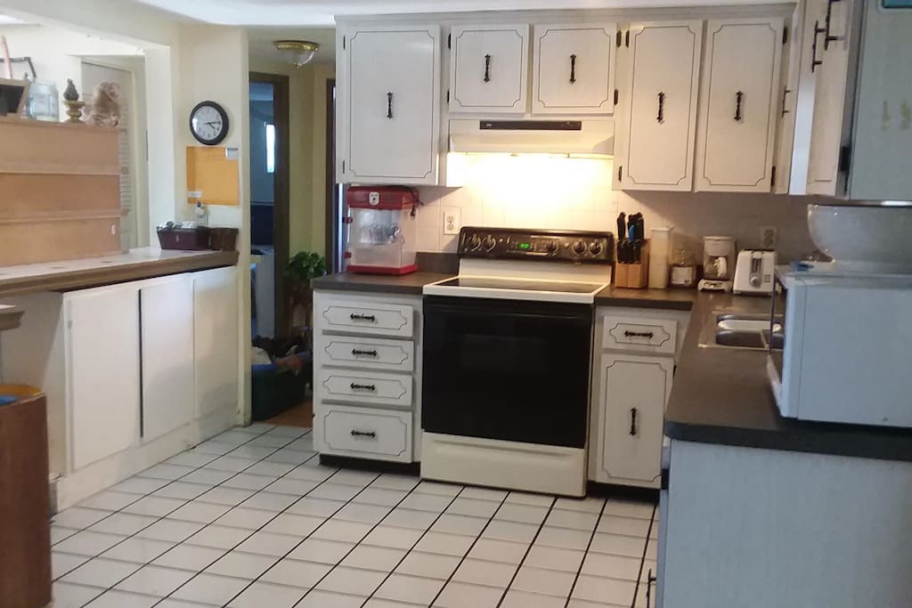 Full use of common kitchen.
