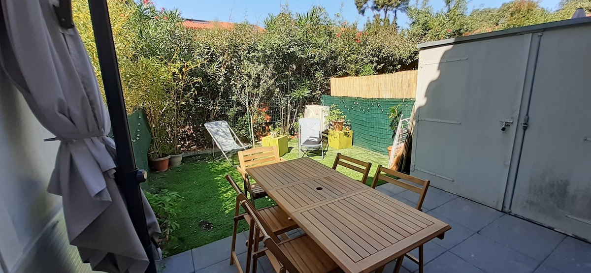 Aubagne Vacation Rentals Homes Provence Alpes Cote D Azur France Airbnb