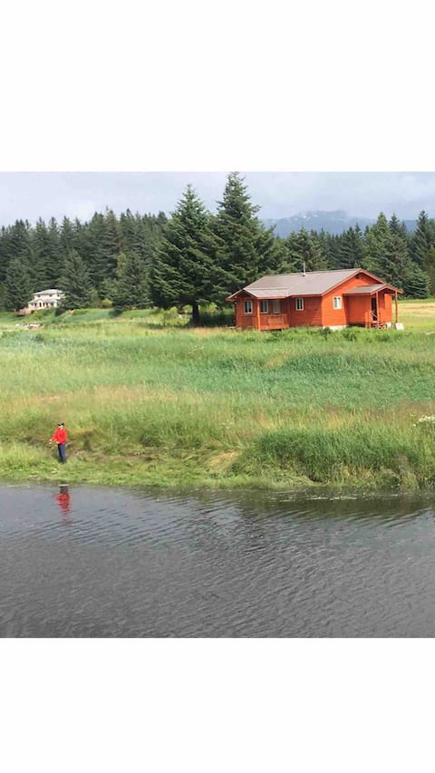 Salmon Riverbend Lodge